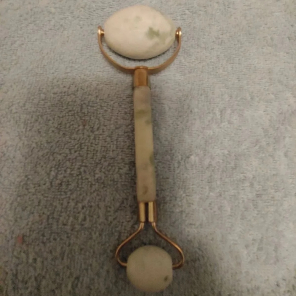 Jade Roller